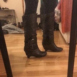 Black boots